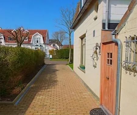Family House - Surf & Sea Holiday home *